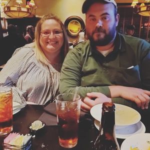 Meet your Posher, Hillary